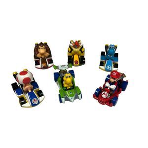 Hot Wheels Mario Kart Lot of 6 Die-Cast Cars Mario Toad Bowser Yoshi Koopa 1:64